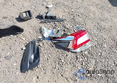 2017 Subaru Impreza 2.0I Premium из США, поврежденный, VIN 4S3GTAD66H3724604